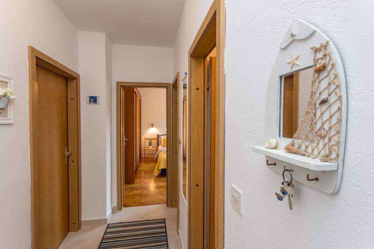 So Hvar So Good! Spacious With Terrace Apartment Hvar Town Luaran gambar