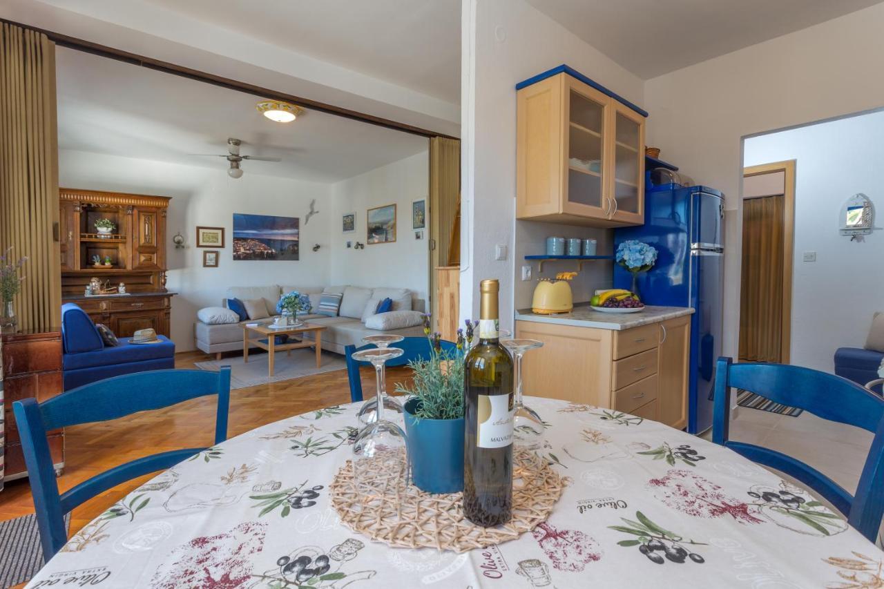 So Hvar So Good! Spacious With Terrace Apartment Hvar Town Luaran gambar